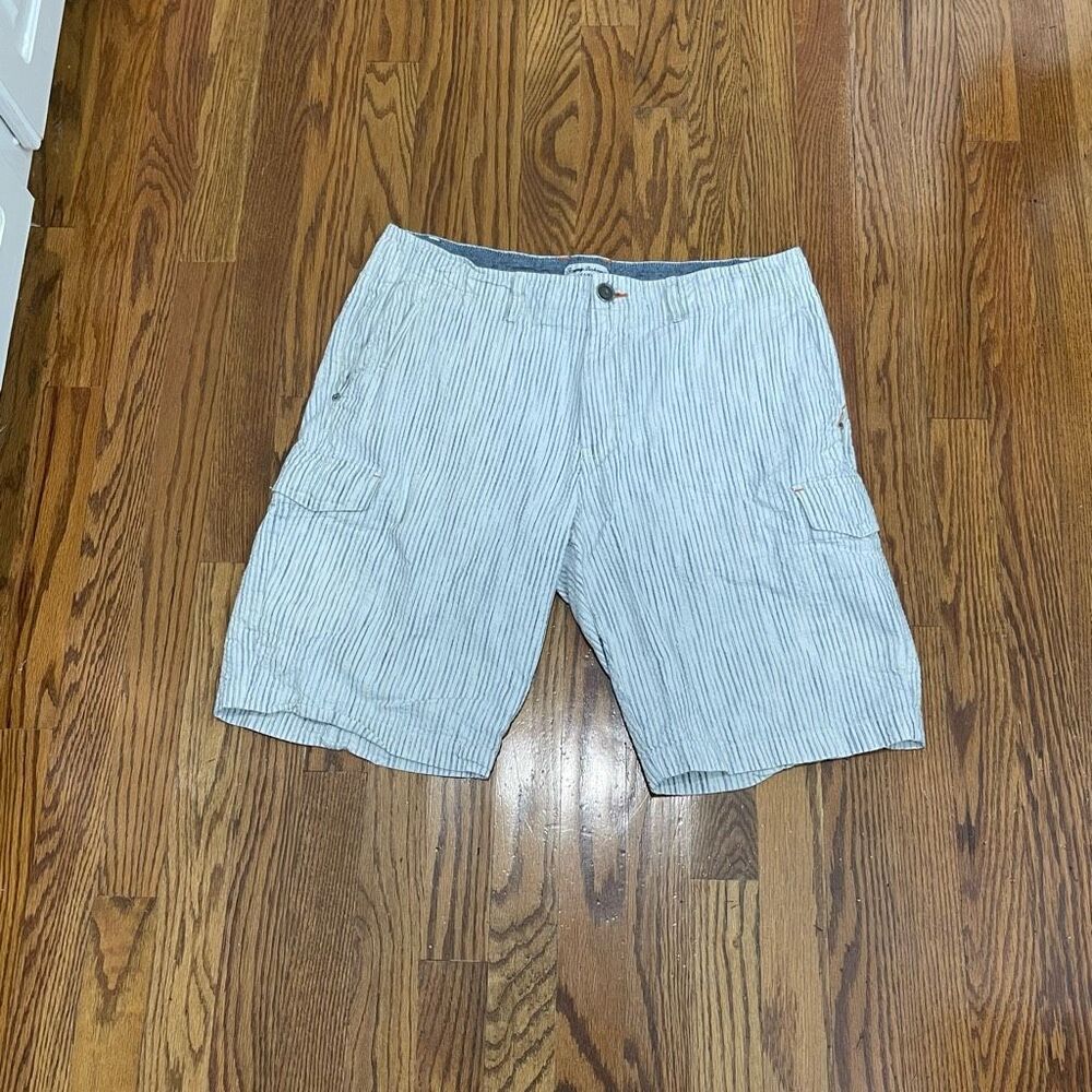 Tommy Bahama Jeans Casual Abstract Stripe Shorts. Size 34.